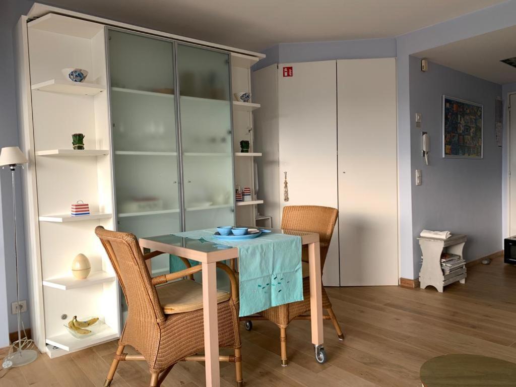 Sunny Studio With Seaview Knokke-Heist Exteriör bild